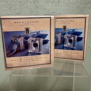 Brownstone Ltd Clear Acrylic Salt & Pepper Shaker Napkin Rings Set BRAND NEW